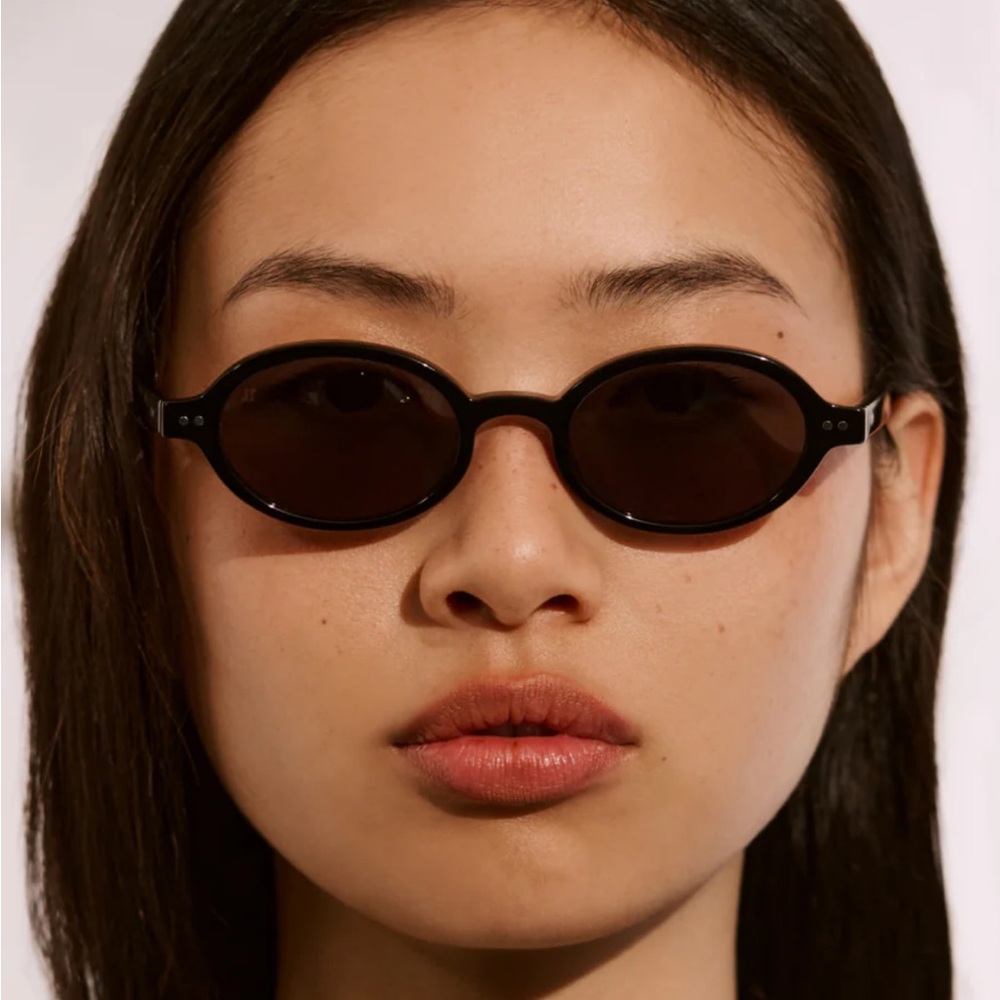 Jimmy Fairly the “Elvie” in black